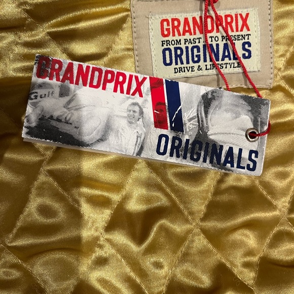 Vintage looking Bomber jkt with “ sponsor badges “ - Picture 10 of 16